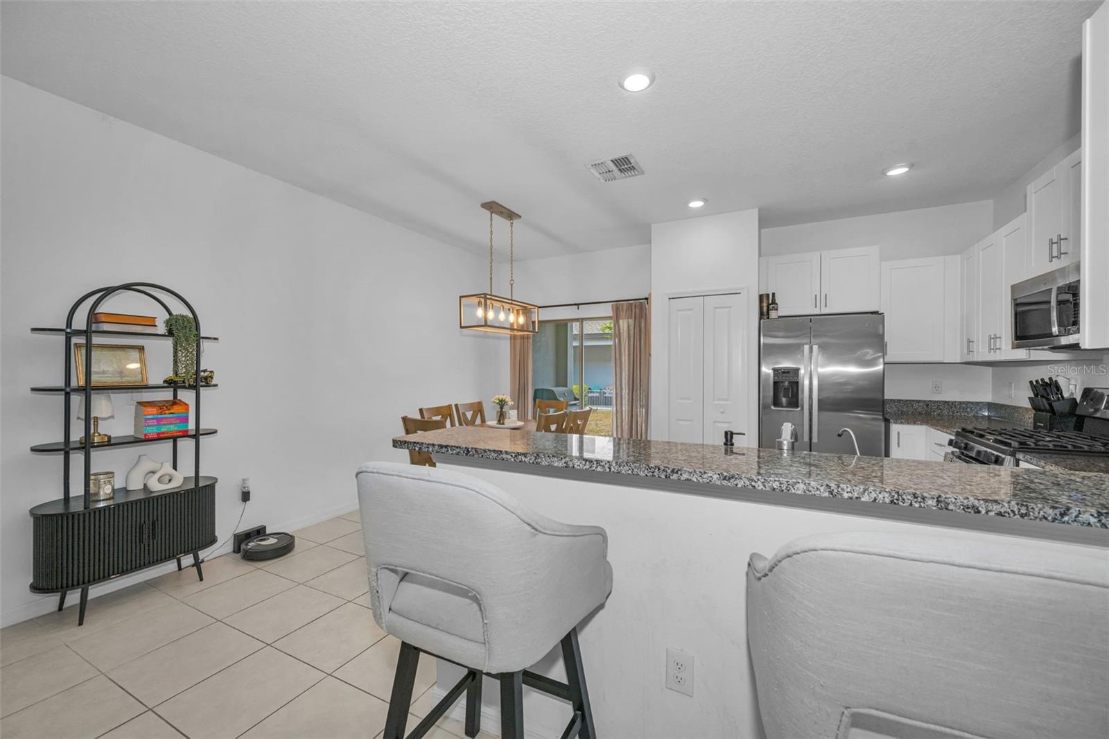 Image 14 of 42 For 8291 Crescent Oaks Drive