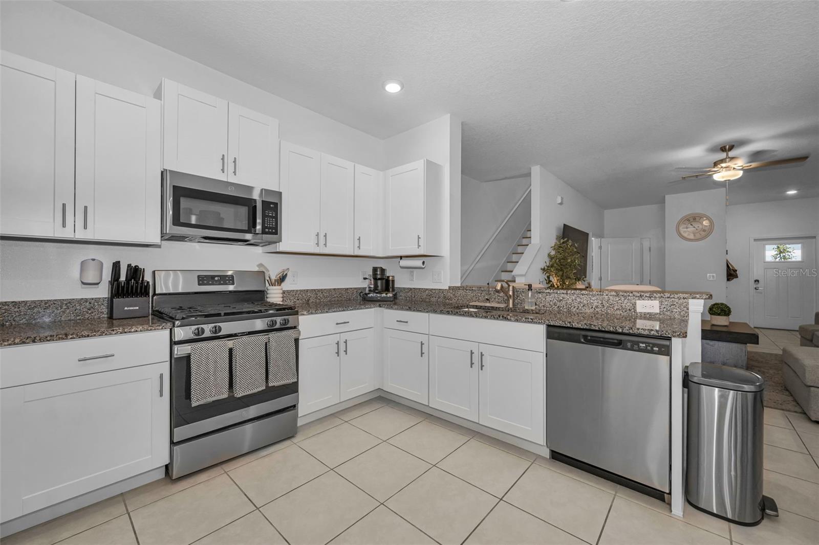 Image 16 of 42 For 8291 Crescent Oaks Drive