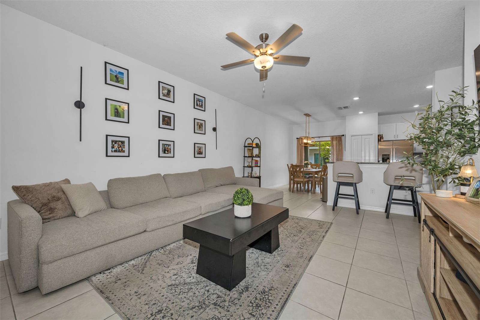 Image 9 of 42 For 8291 Crescent Oaks Drive