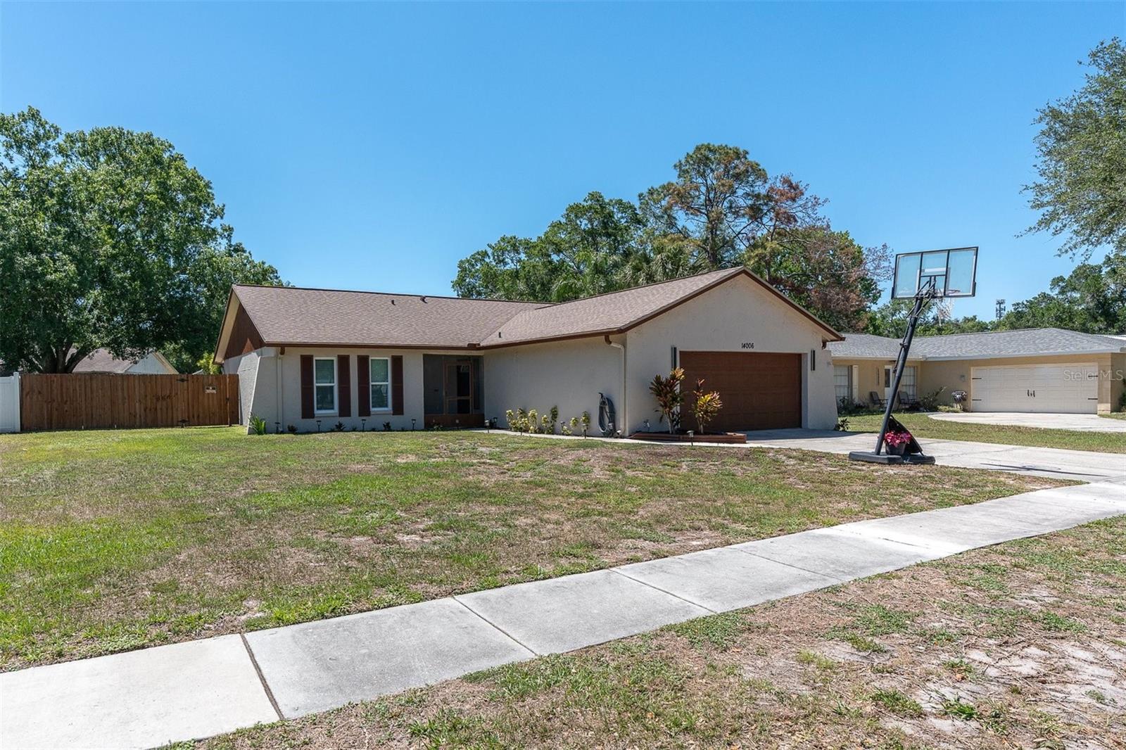 Details for 14006 Cascade Lane, TAMPA, FL 33618