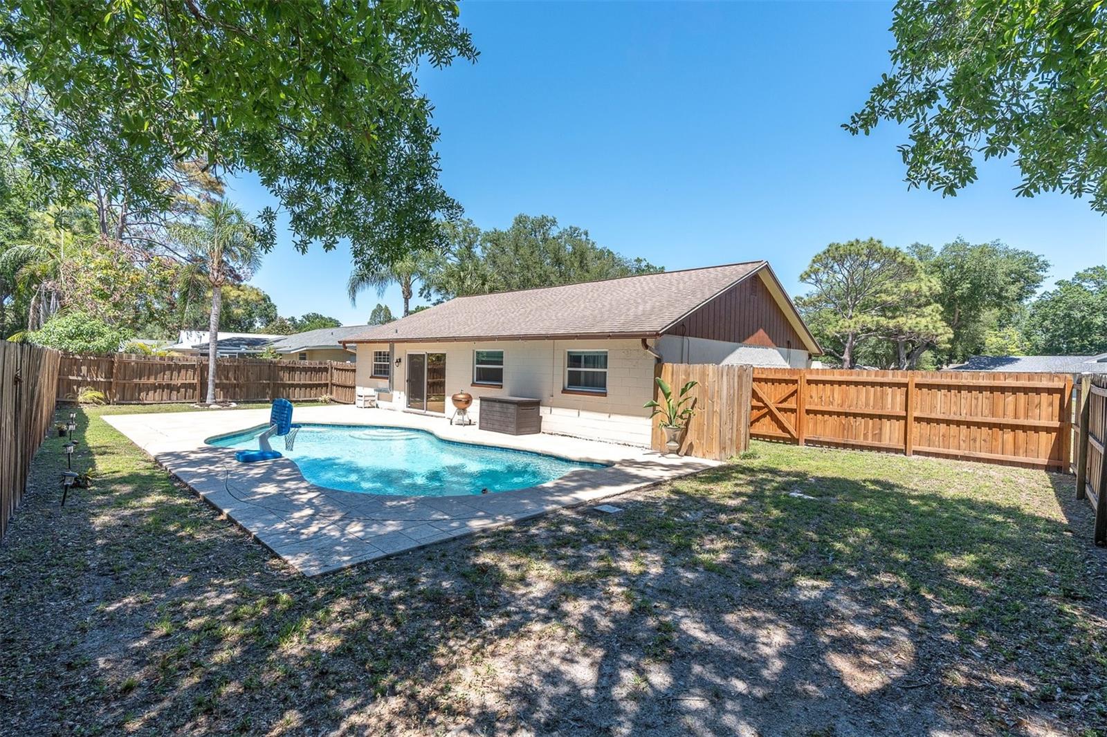 Image 15 of 19 For 14006 Cascade Lane