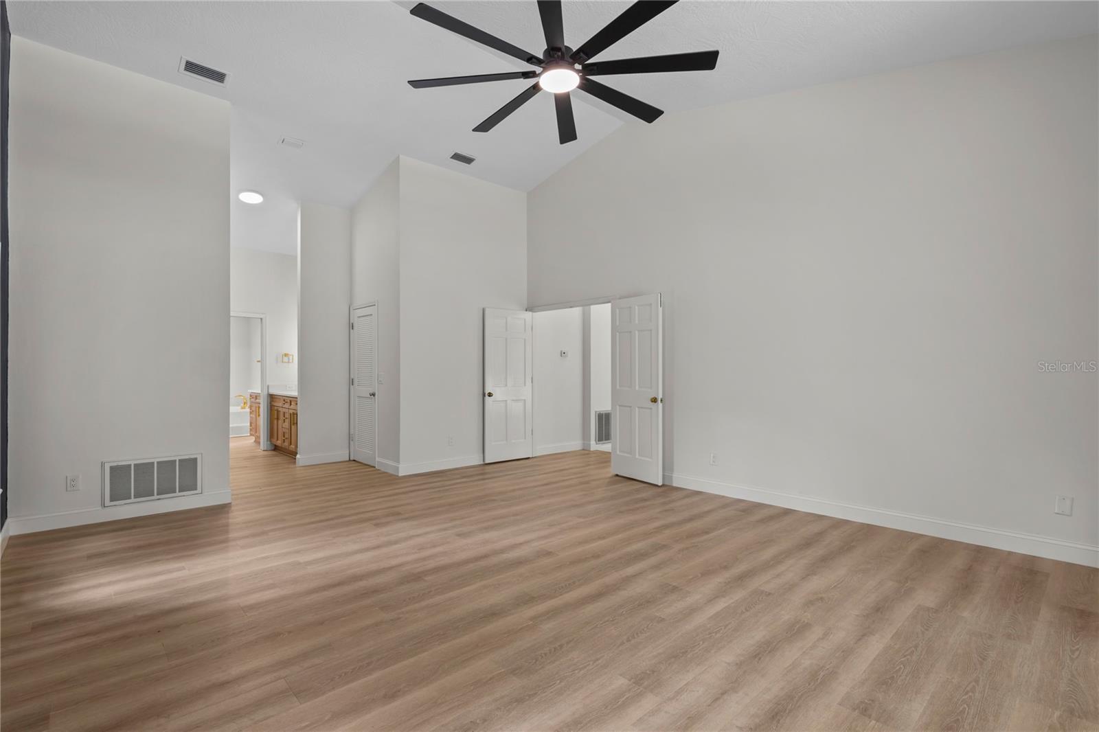 Image 23 of 67 For 2901 St Andrews Boulevard
