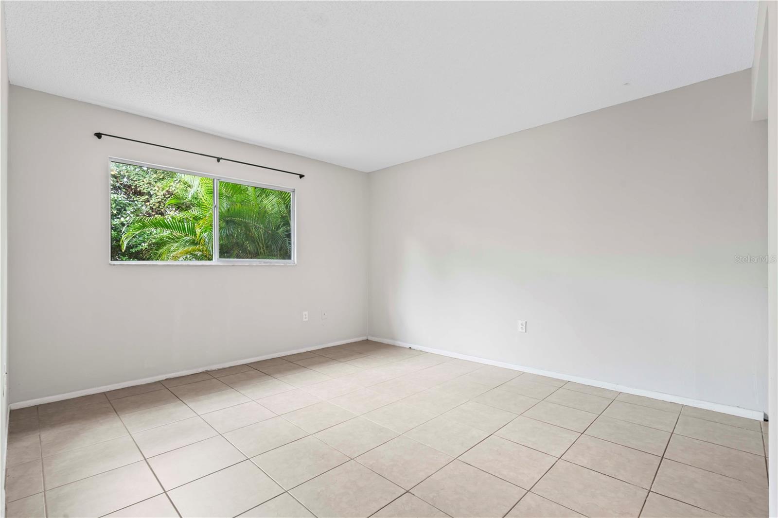Image 20 of 30 For 11511 113th Street 4f