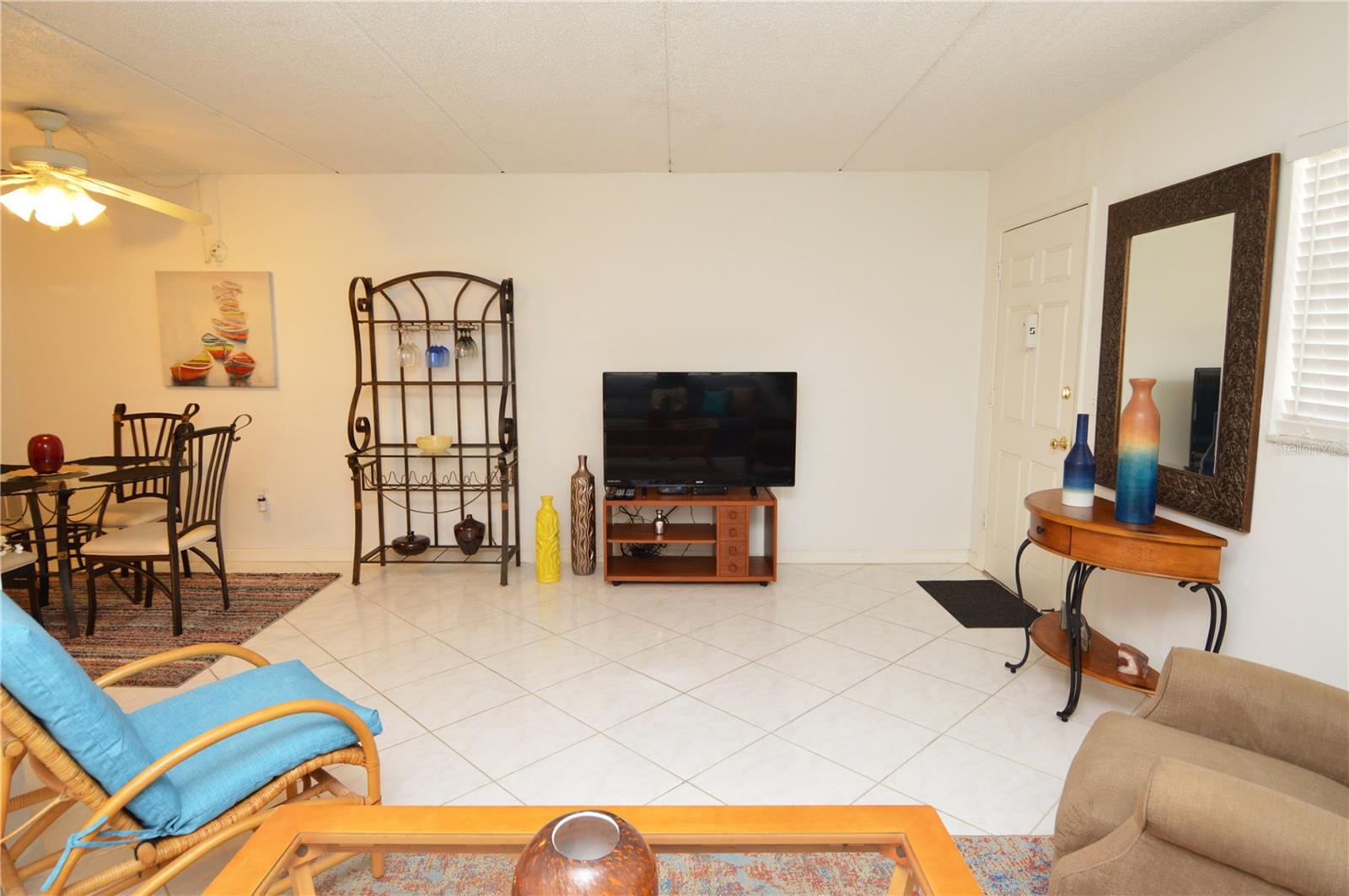Image 14 of 85 For 12760 Indian Rocks Road 1031