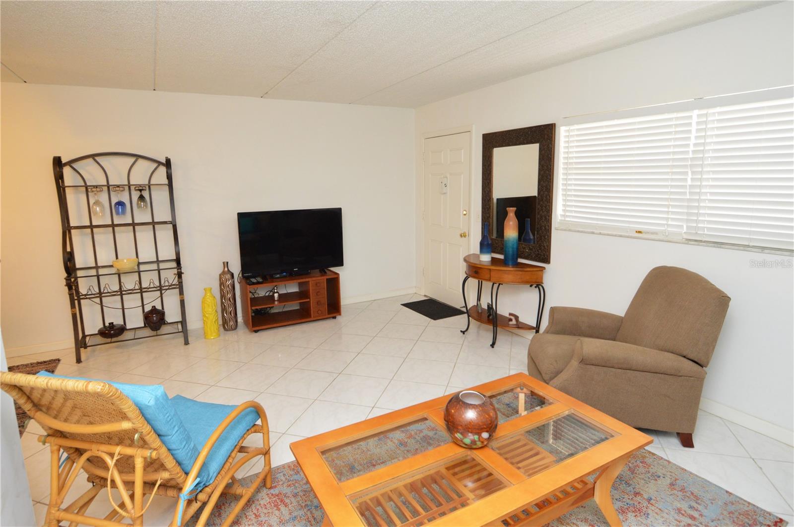Image 15 of 85 For 12760 Indian Rocks Road 1031