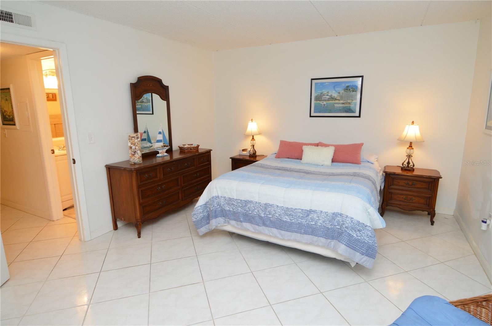 Image 25 of 85 For 12760 Indian Rocks Road 1031