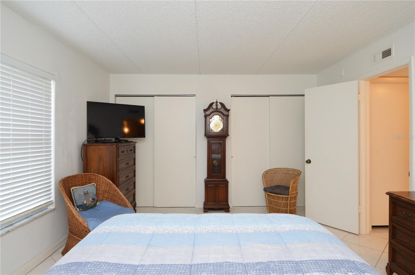 Image 31 of 85 For 12760 Indian Rocks Road 1031