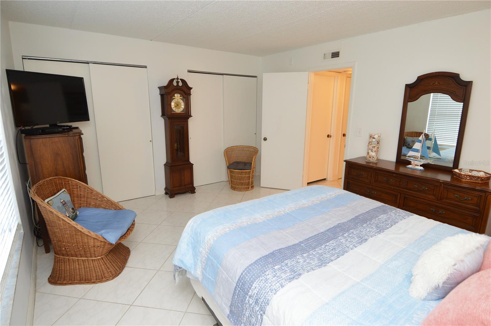 Image 32 of 85 For 12760 Indian Rocks Road 1031
