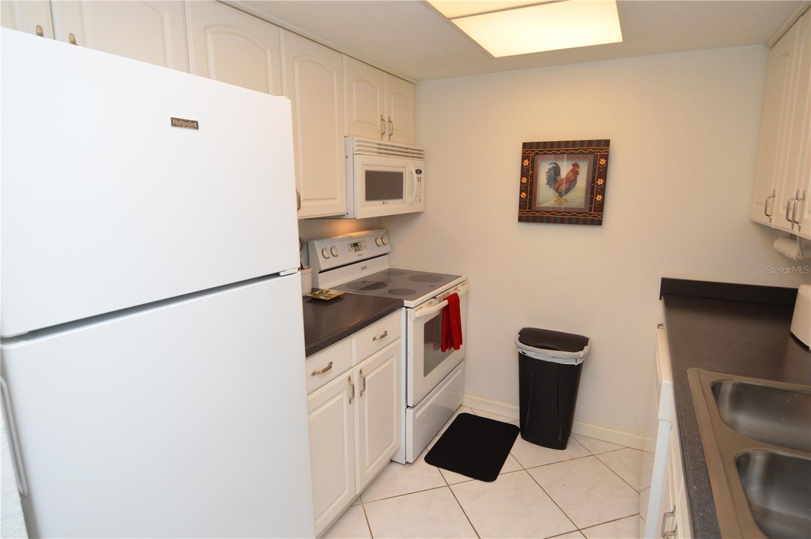 Image 6 of 85 For 12760 Indian Rocks Road 1031