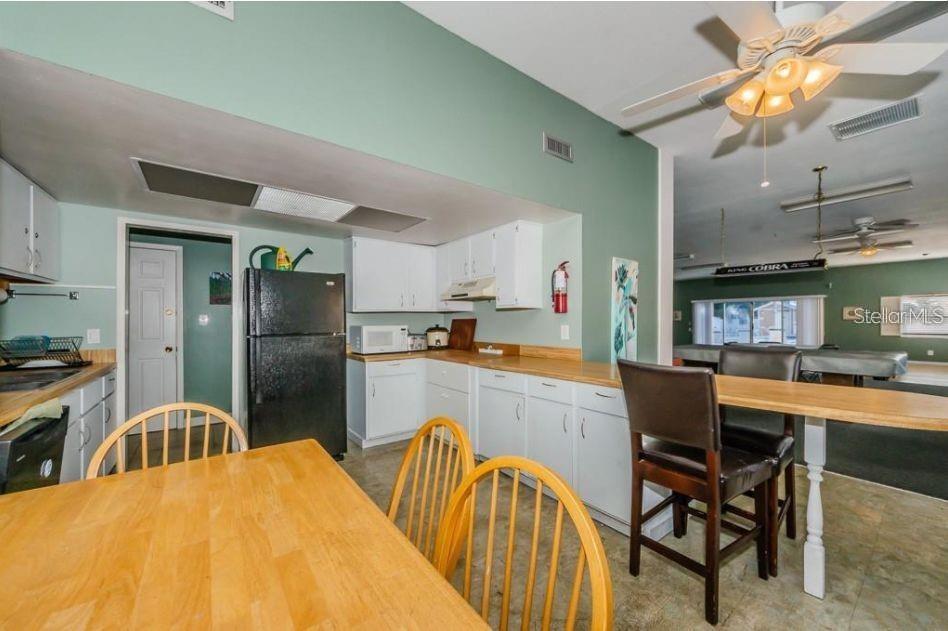 Image 66 of 85 For 12760 Indian Rocks Road 1031