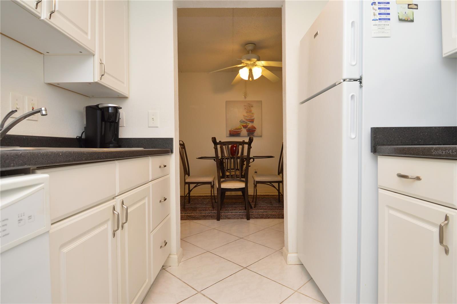 Image 9 of 85 For 12760 Indian Rocks Road 1031