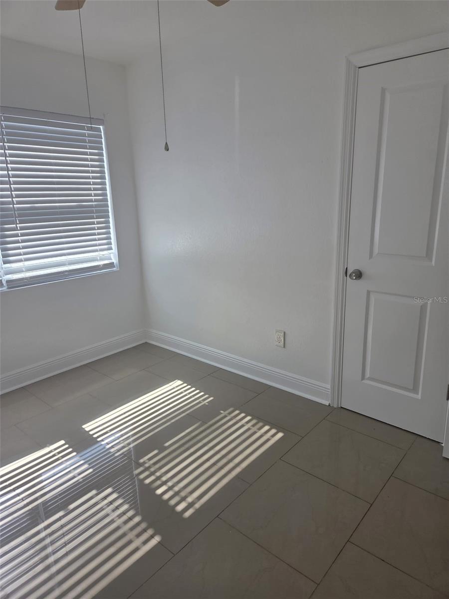 Image 11 of 34 For 8704 Renfrew Place