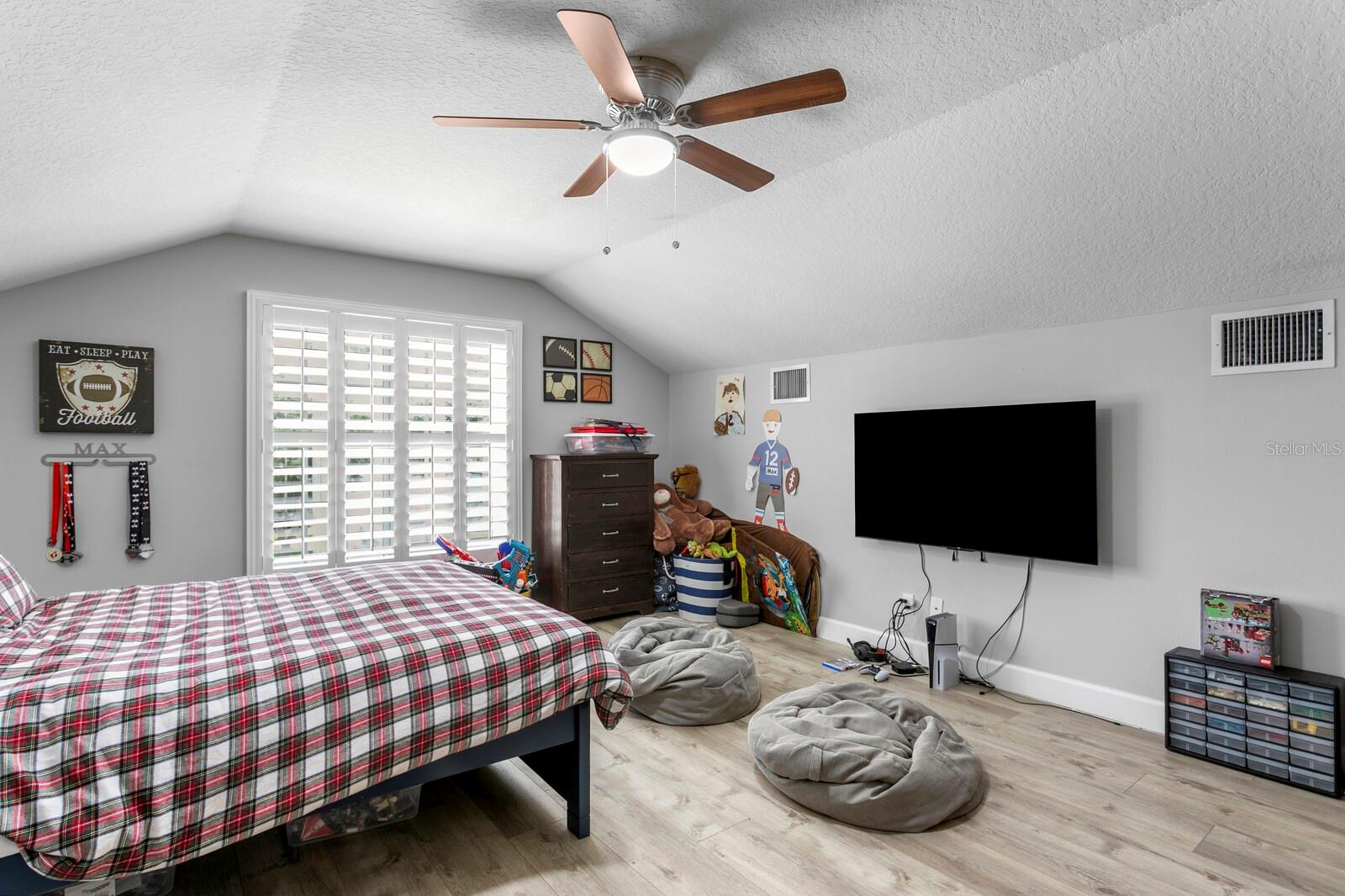 Image 41 of 64 For 10111 Kingsbridge Avenue