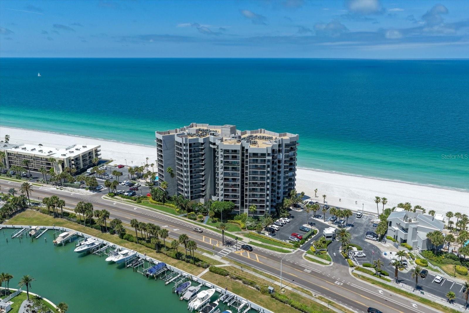 Image 2 of 59 For 1660 Gulf Boulevard 403