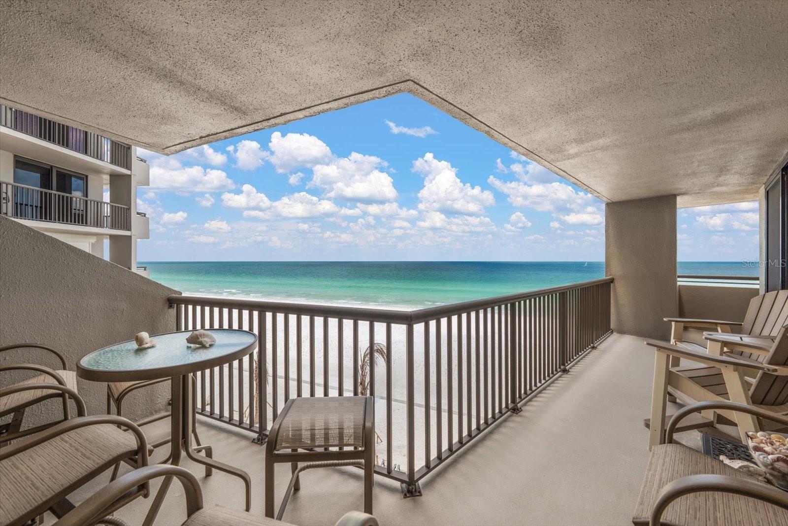 Image 21 of 59 For 1660 Gulf Boulevard 403