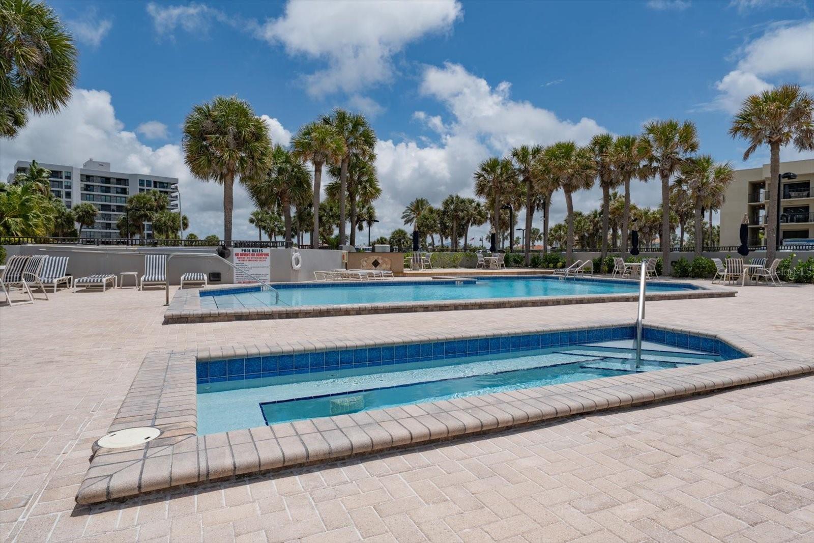 Image 44 of 59 For 1660 Gulf Boulevard 403