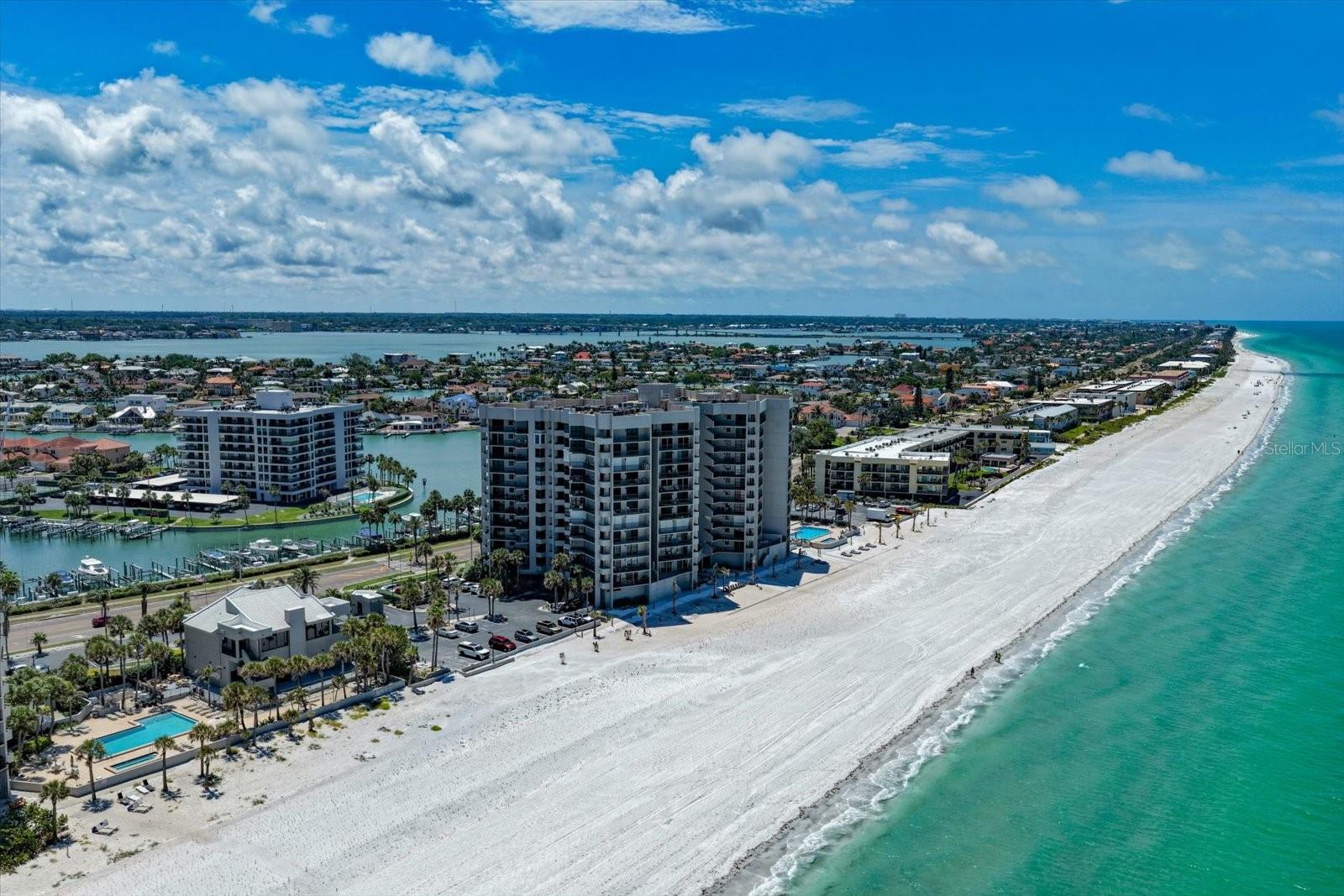 Image 49 of 59 For 1660 Gulf Boulevard 403