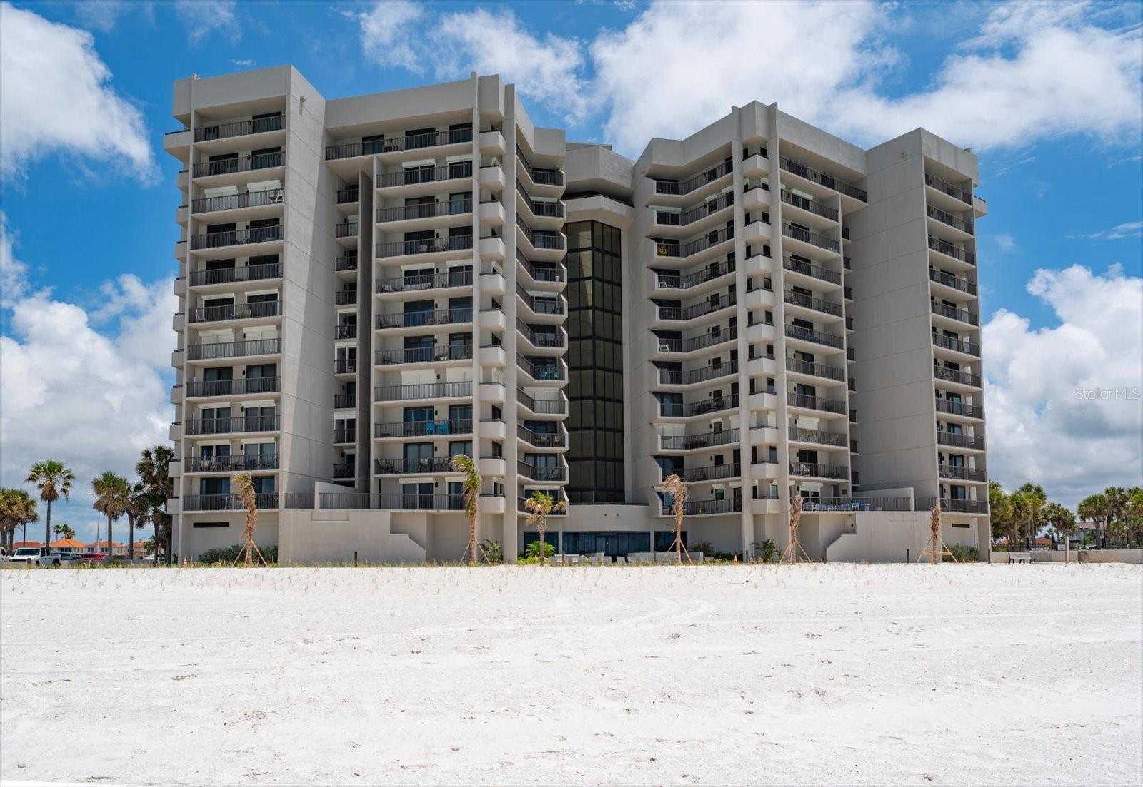 Image 53 of 59 For 1660 Gulf Boulevard 403