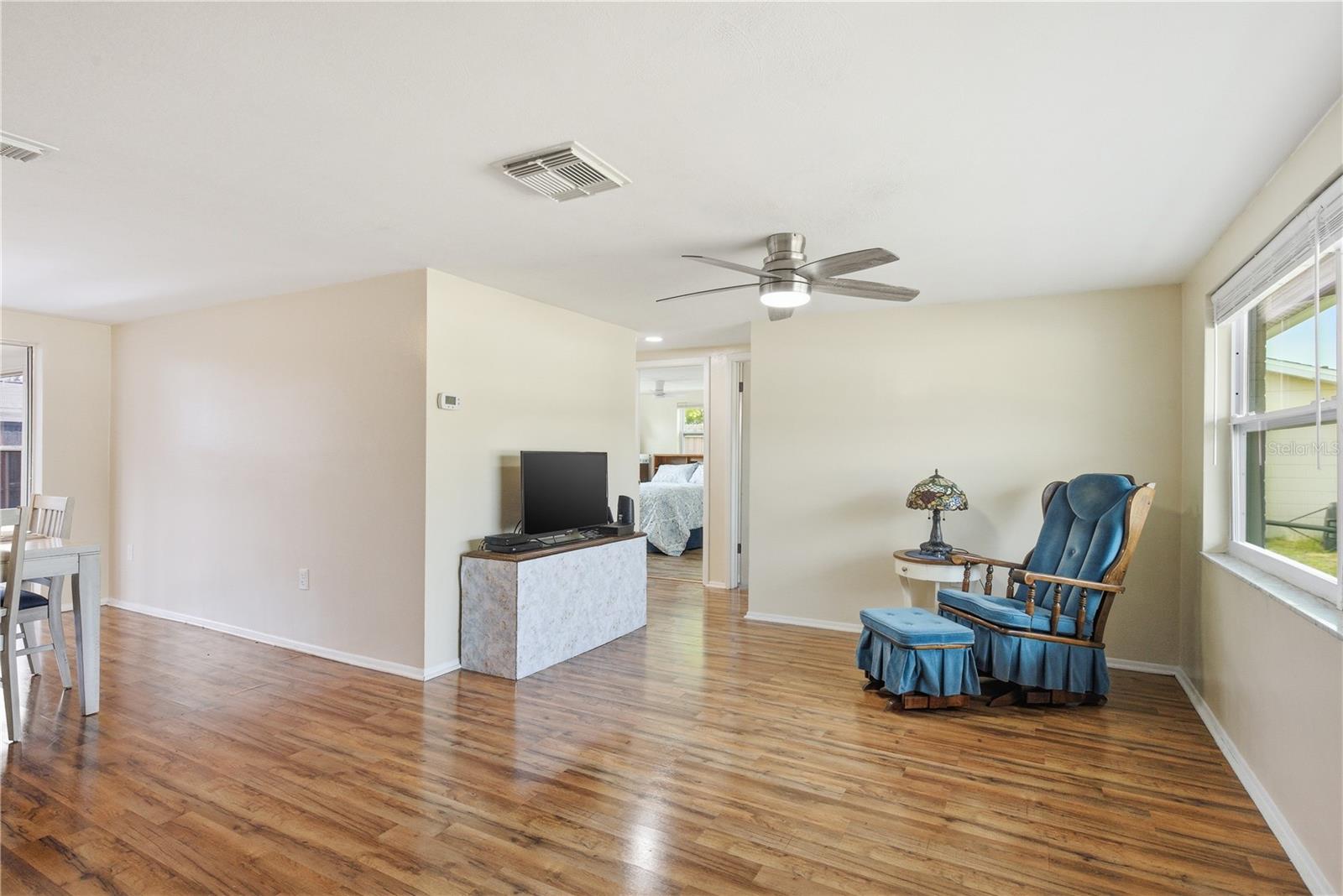 Image 9 of 48 For 11205 Glover Road