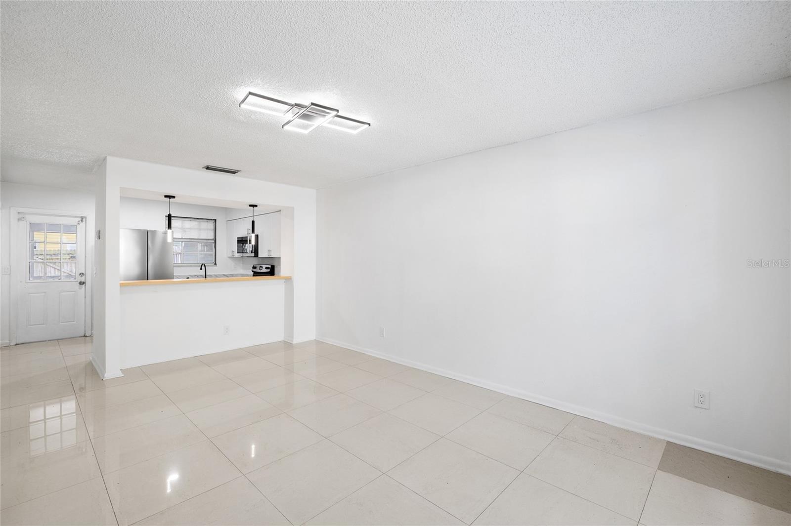 Image 4 of 36 For 13870 Stone Mill Way