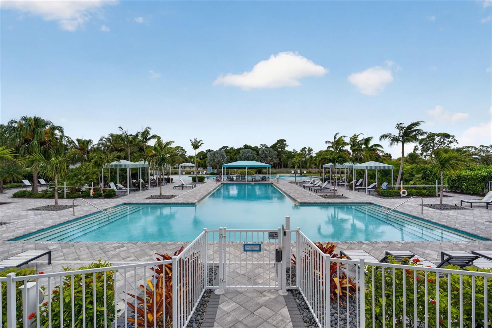 Image 70 of 90 For 10269 Canaveral Circle