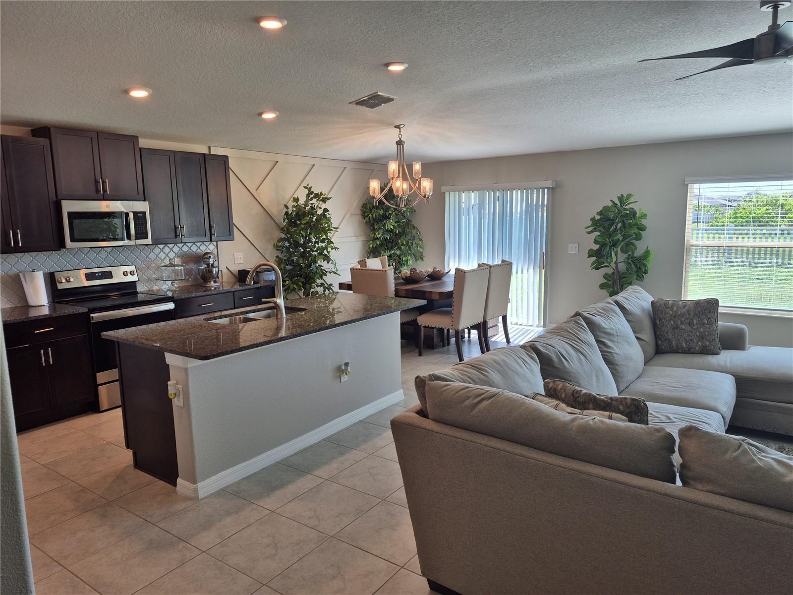 Image 3 of 23 For 7033 King Creek Drive