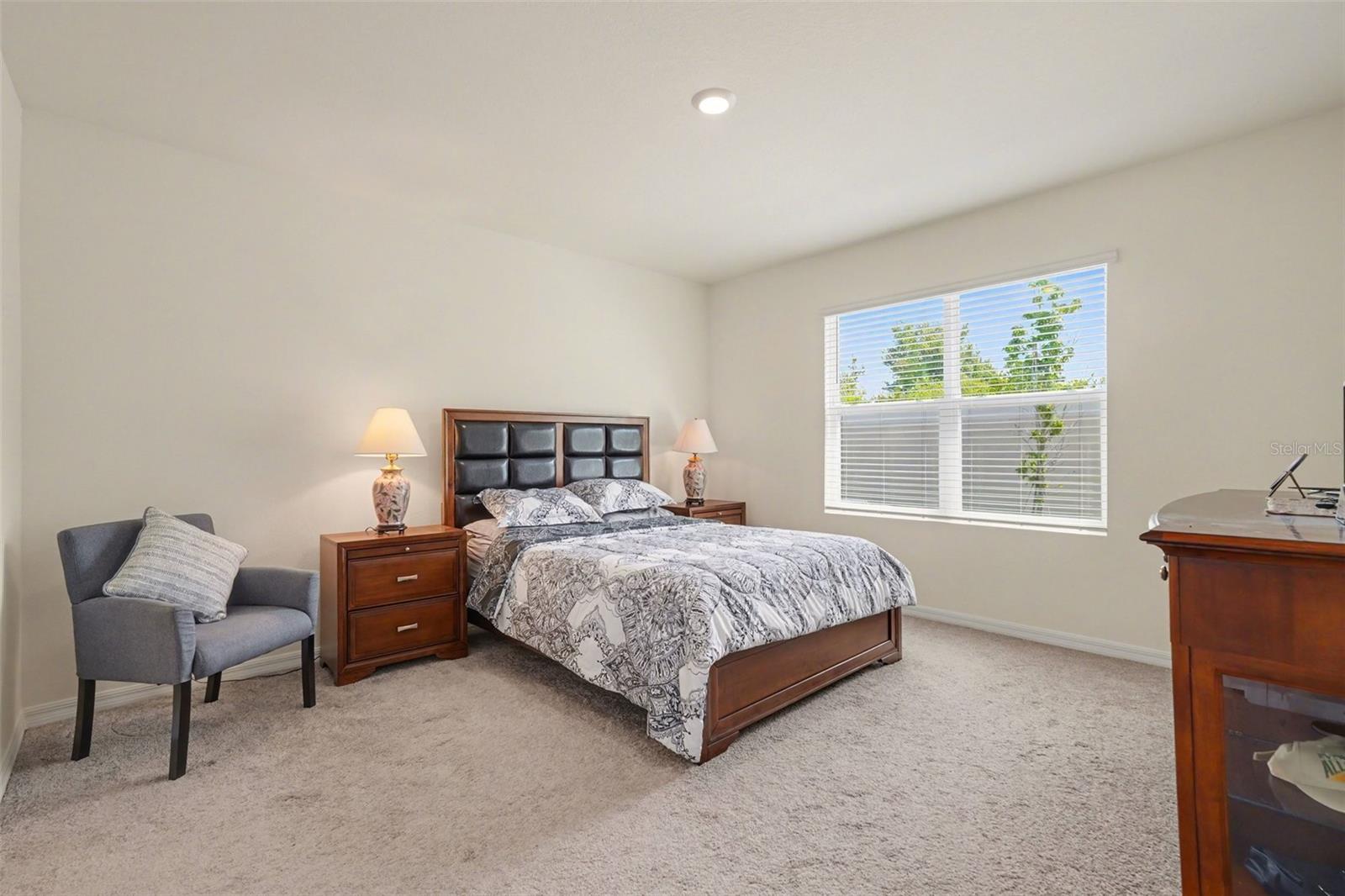 Image 19 of 41 For 3296 Suncoast Plains Drive