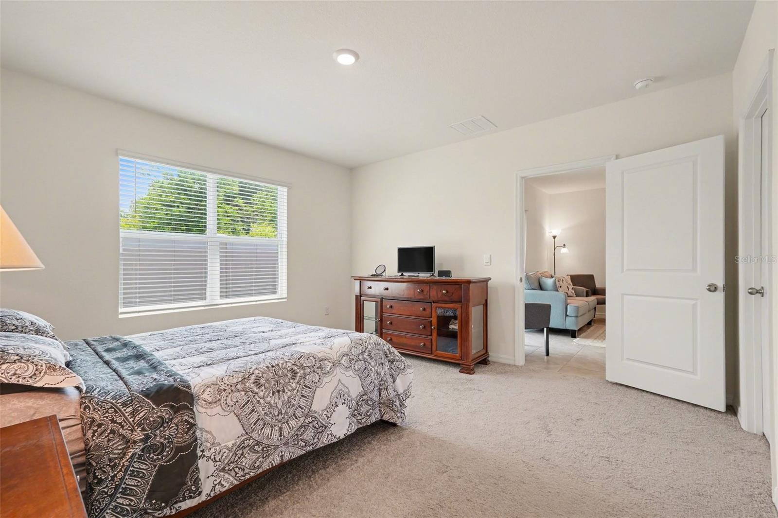 Image 22 of 41 For 3296 Suncoast Plains Drive