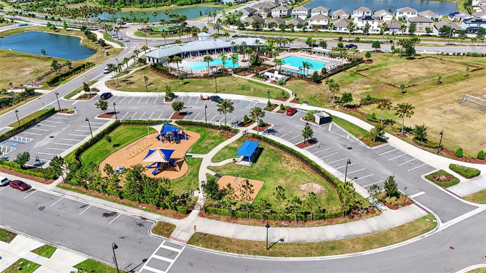 Image 35 of 41 For 3296 Suncoast Plains Drive