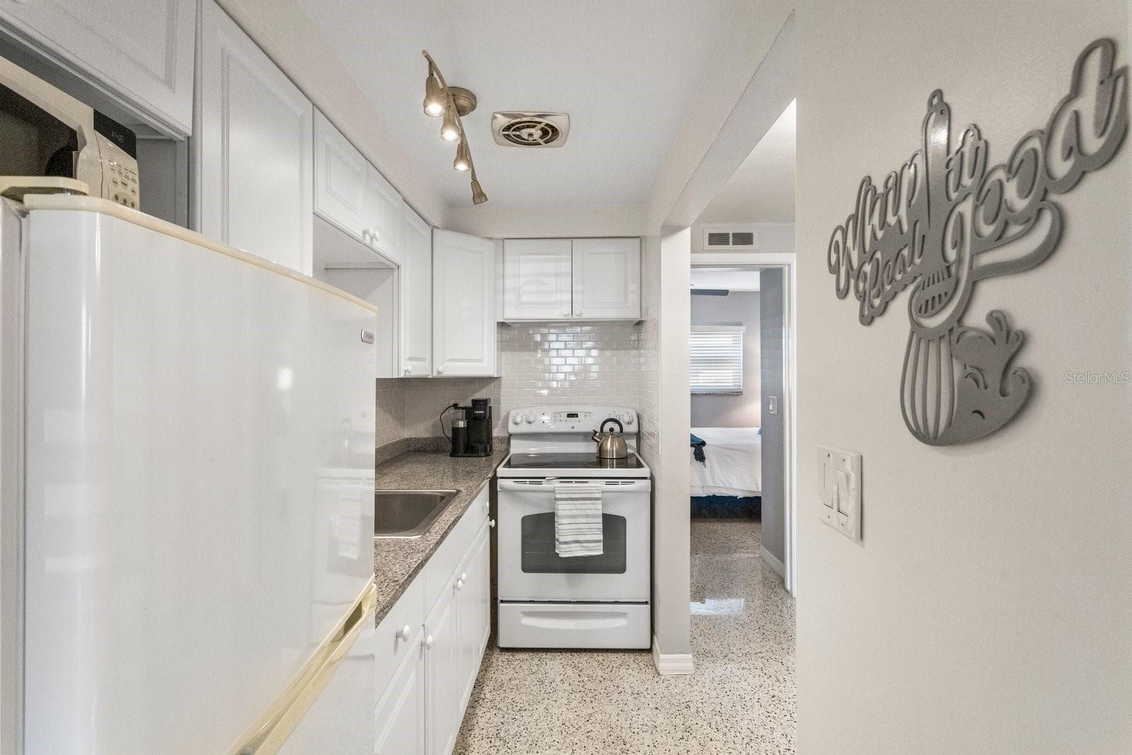 Image 13 of 41 For 505 67th Avenue 5