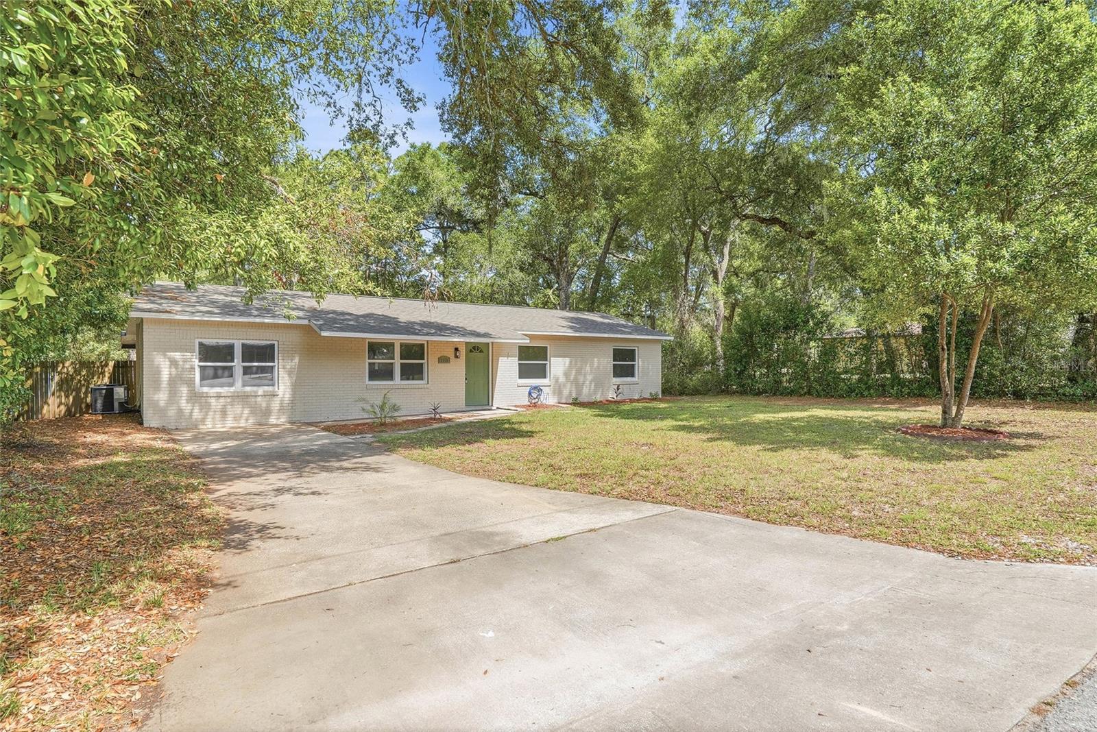 Image 33 of 34 For 6040 Knollwood Dr