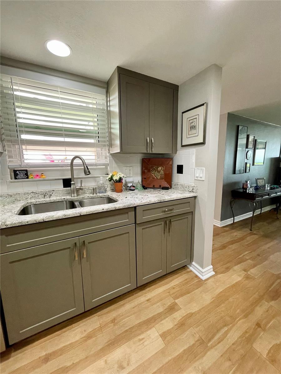 Image 11 of 60 For 7893 Sailboat Key Boulevard S 101