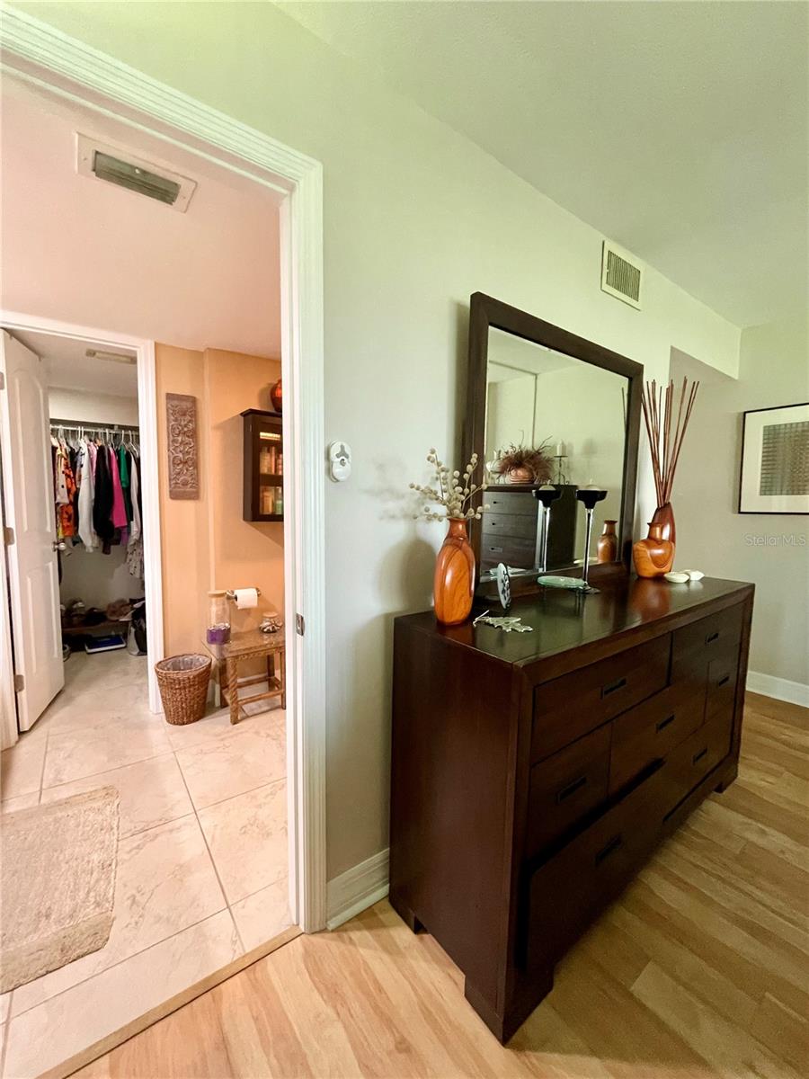 Image 23 of 60 For 7893 Sailboat Key Boulevard S 101
