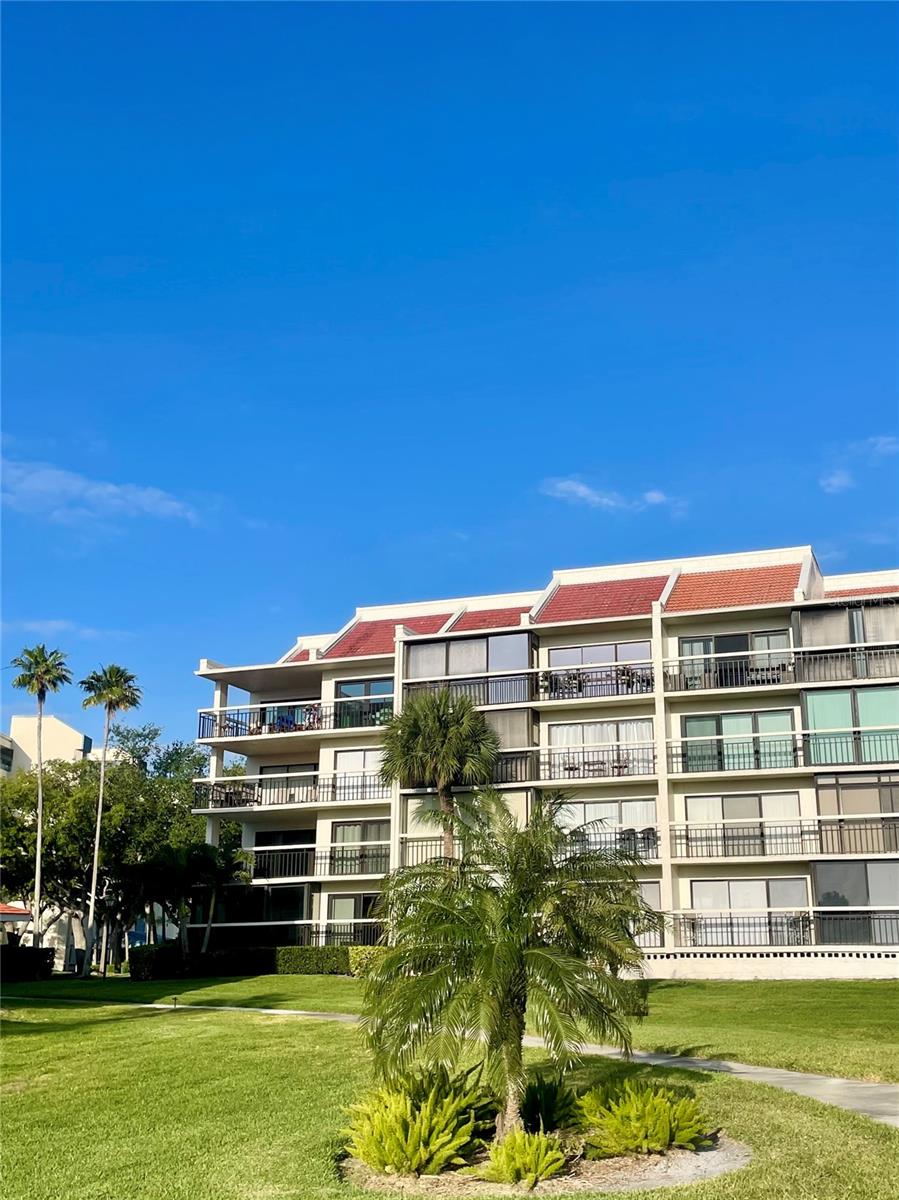 Image 25 of 60 For 7893 Sailboat Key Boulevard S 101