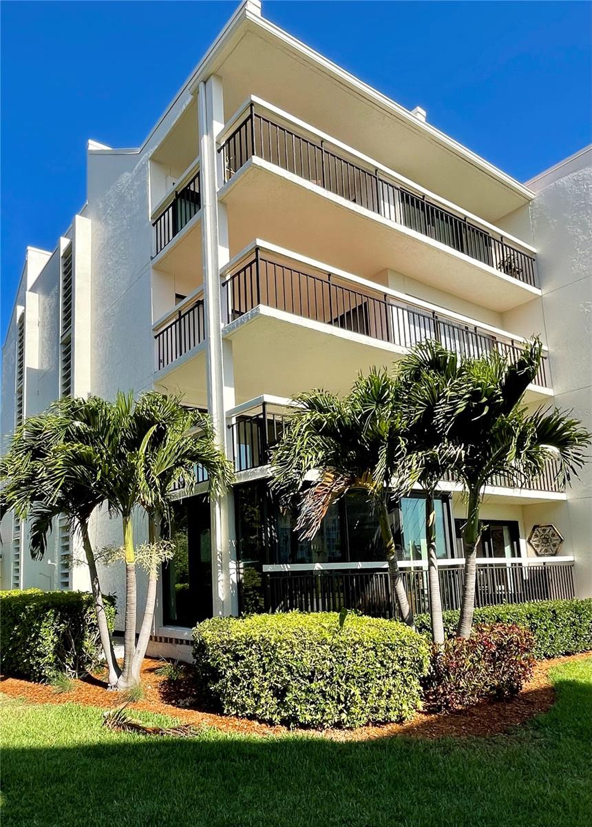 Image 41 of 60 For 7893 Sailboat Key Boulevard S 101