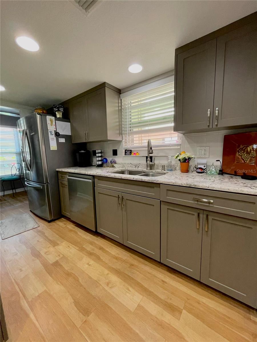 Image 9 of 60 For 7893 Sailboat Key Boulevard S 101