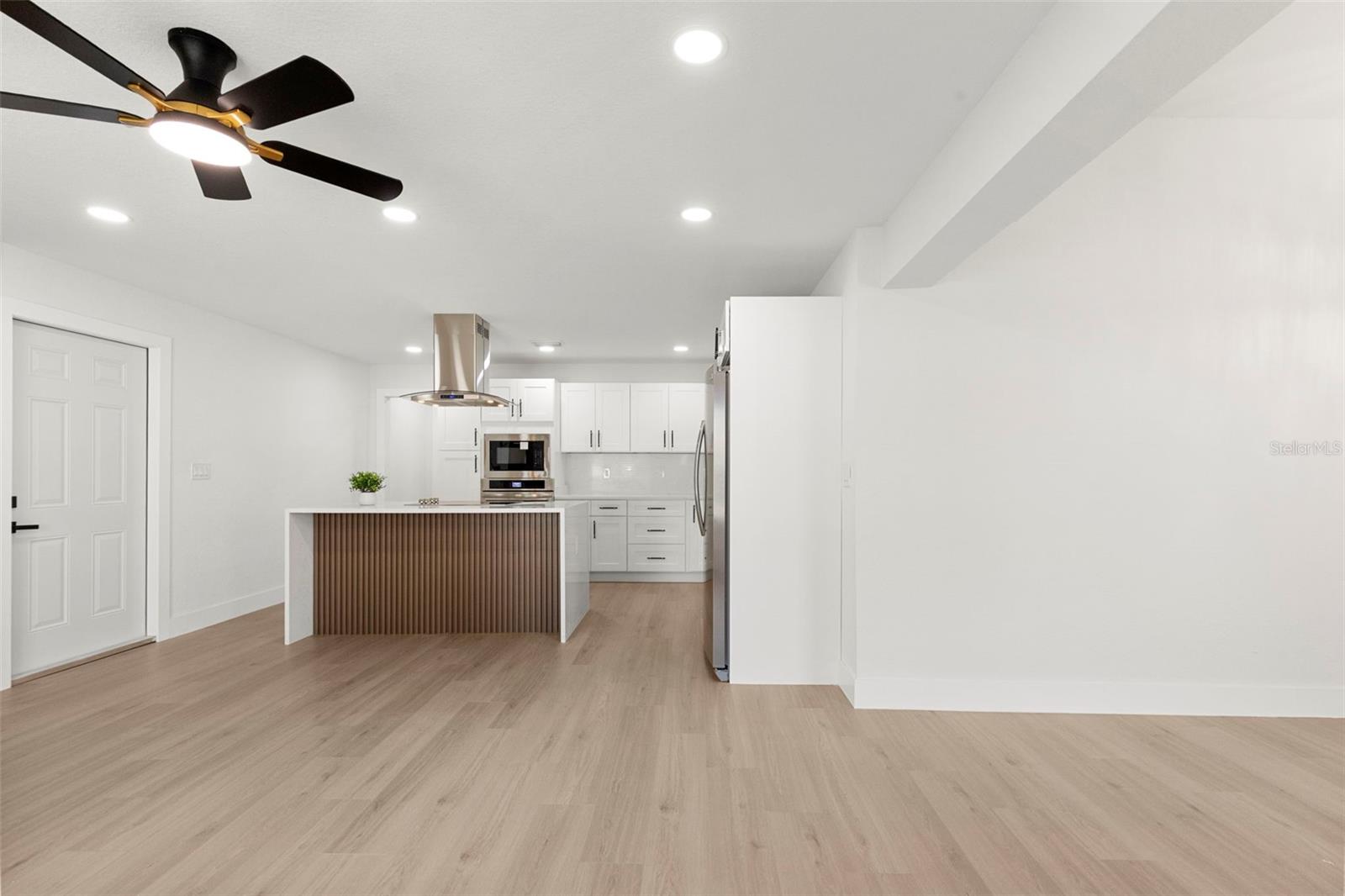 Image 11 of 61 For 5501 Albany Avenue