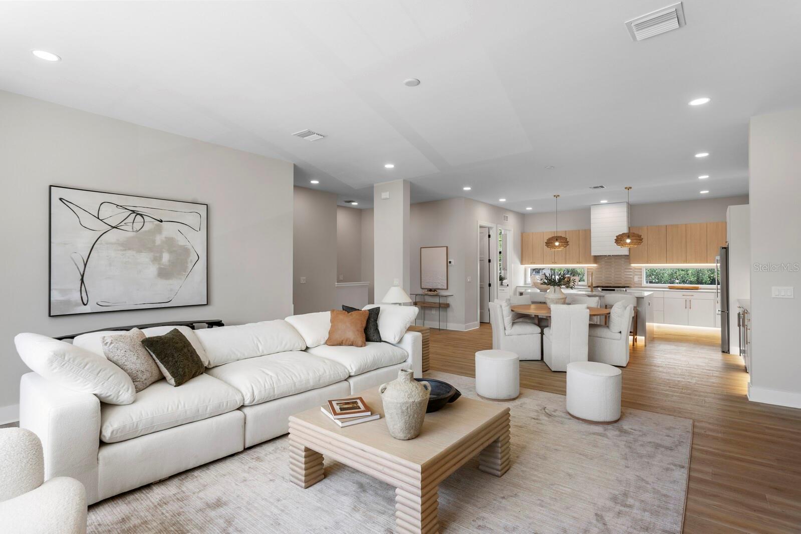 Listing photo id 8 for 5210 Bayshore Boulevard 2