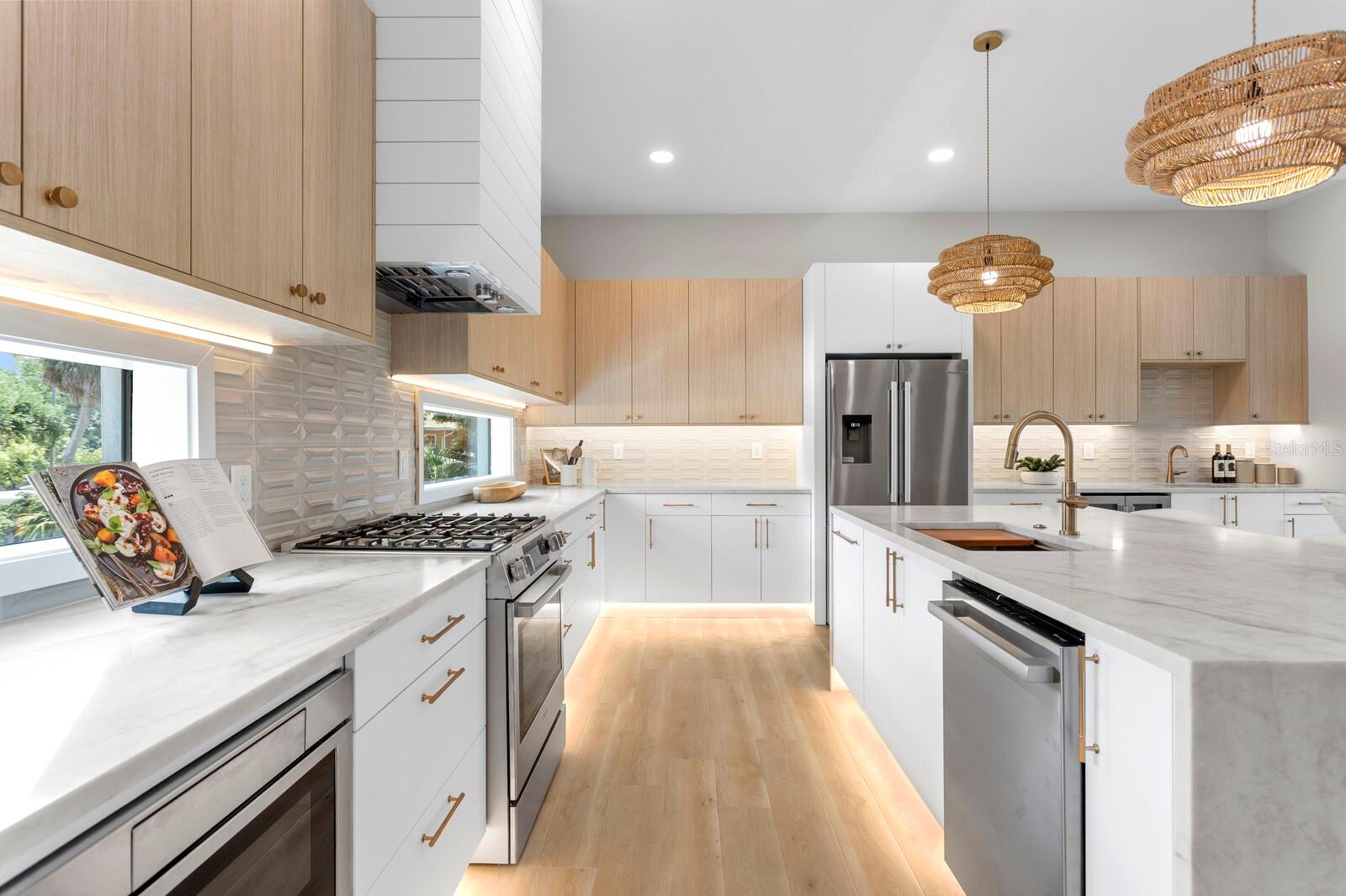 Listing photo id 12 for 5210 Bayshore Boulevard 2