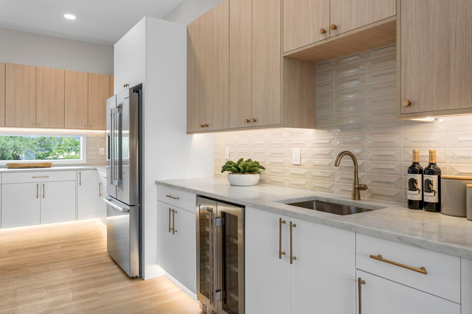 Listing photo id 16 for 5210 Bayshore Boulevard 2