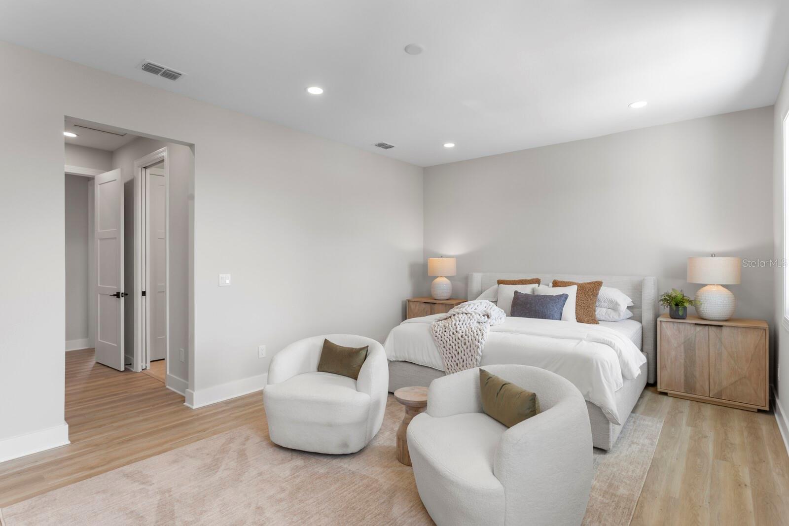 Listing photo id 22 for 5210 Bayshore Boulevard 2