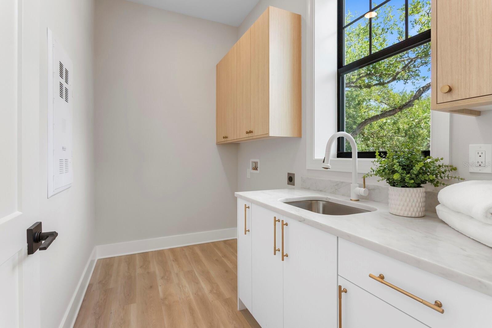 Listing photo id 31 for 5210 Bayshore Boulevard 2