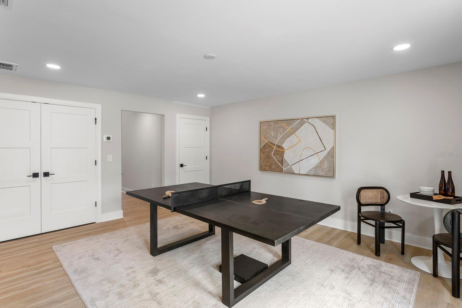 Listing photo id 37 for 5210 Bayshore Boulevard 2
