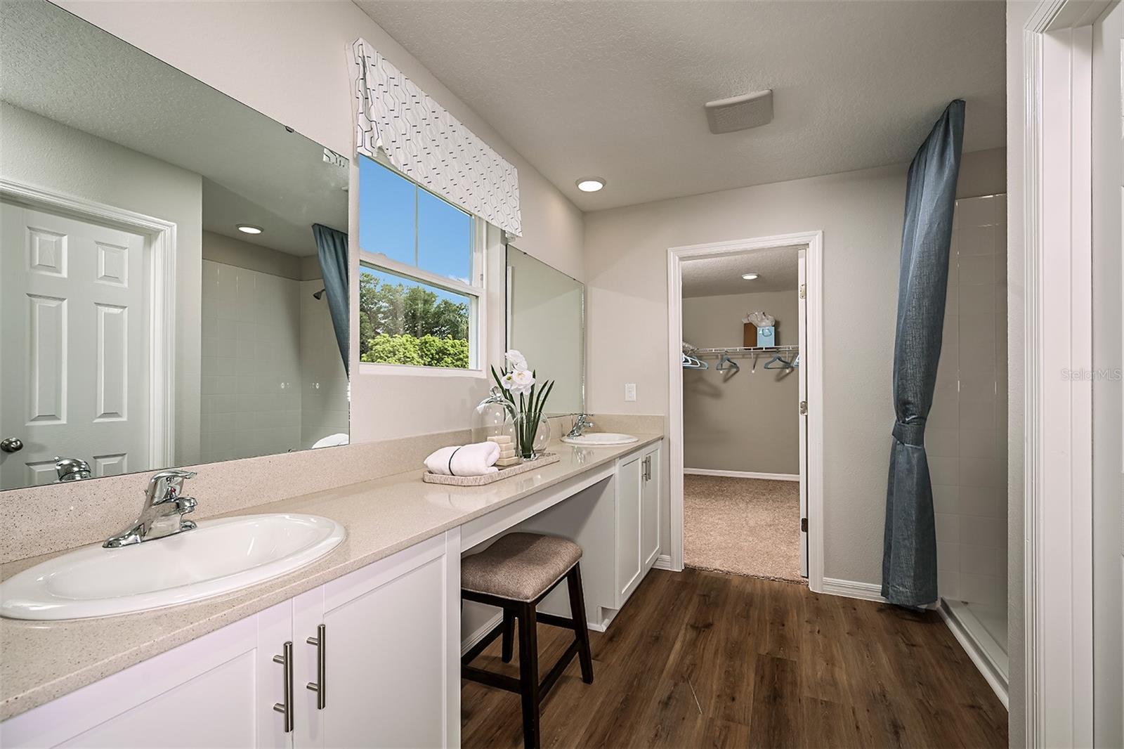 Listing photo id 4 for 1346 Palmeroy Road