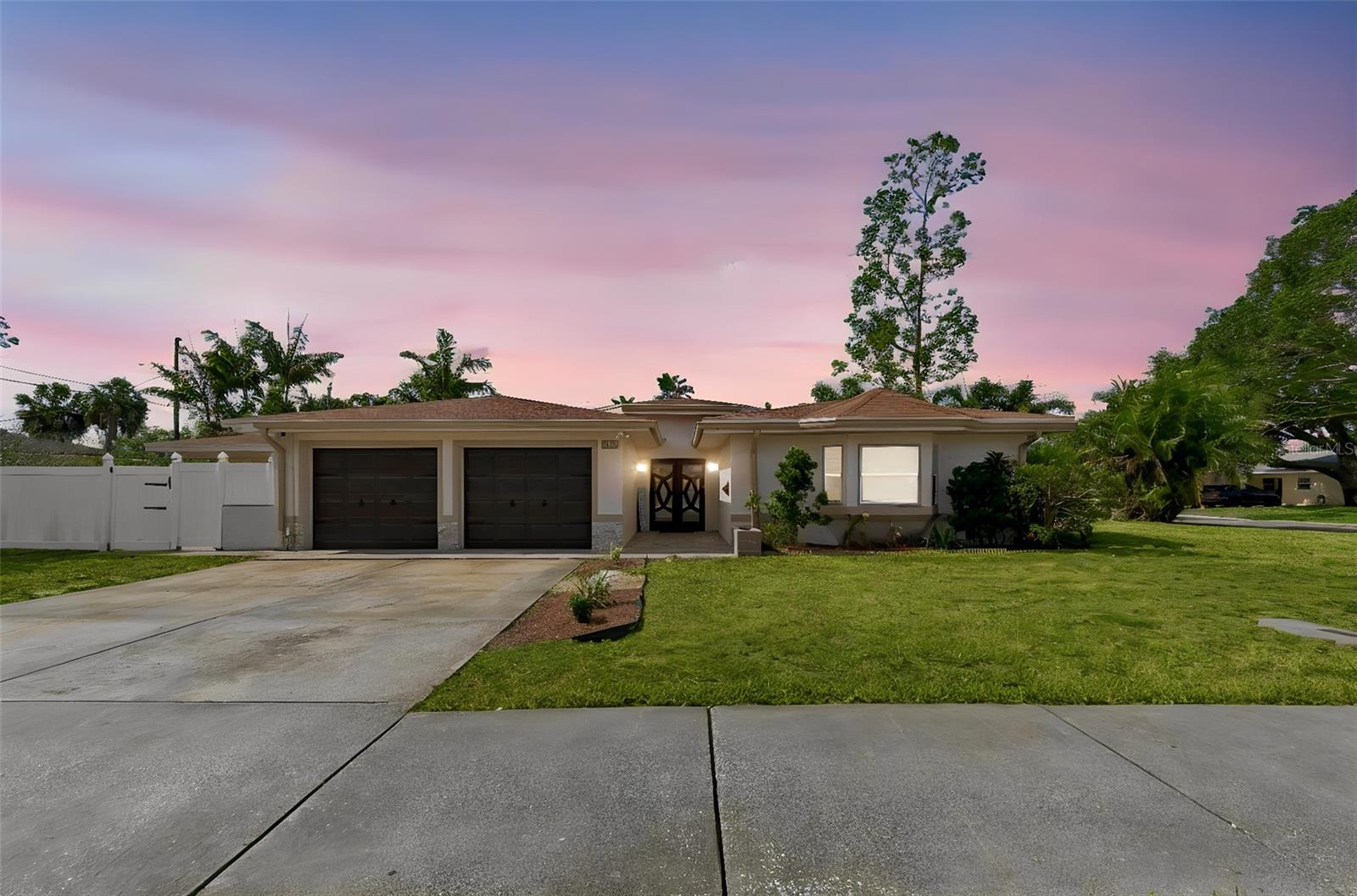 Details for 2790 Pinellas Point Drive S, ST PETERSBURG, FL 33712