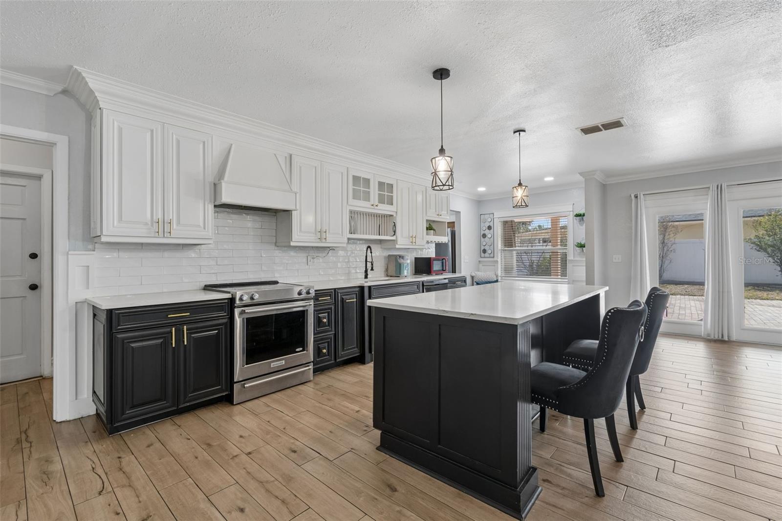Image 16 of 71 For 2790 Pinellas Point Drive S