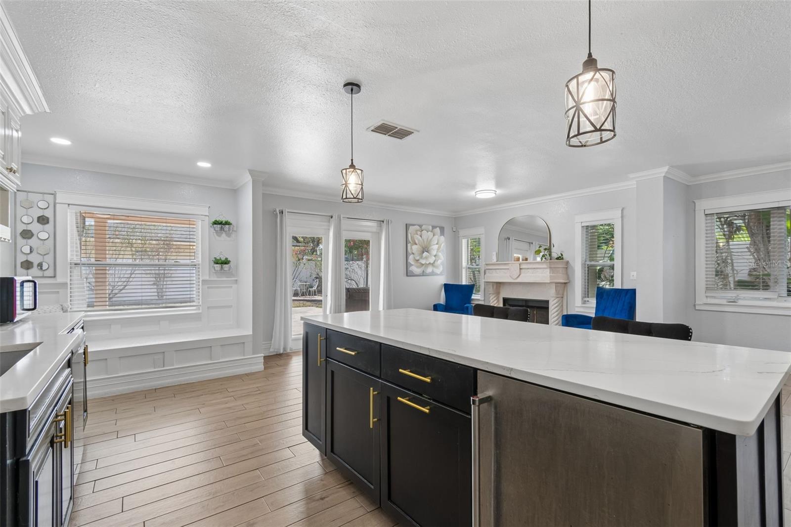 Image 22 of 71 For 2790 Pinellas Point Drive S