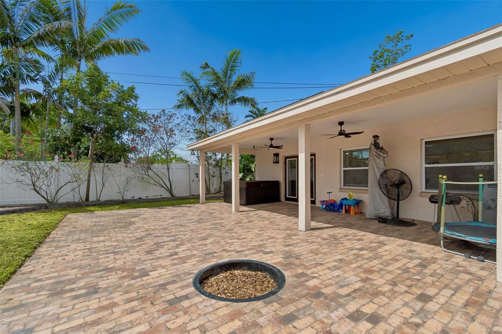 Image 63 of 71 For 2790 Pinellas Point Drive S