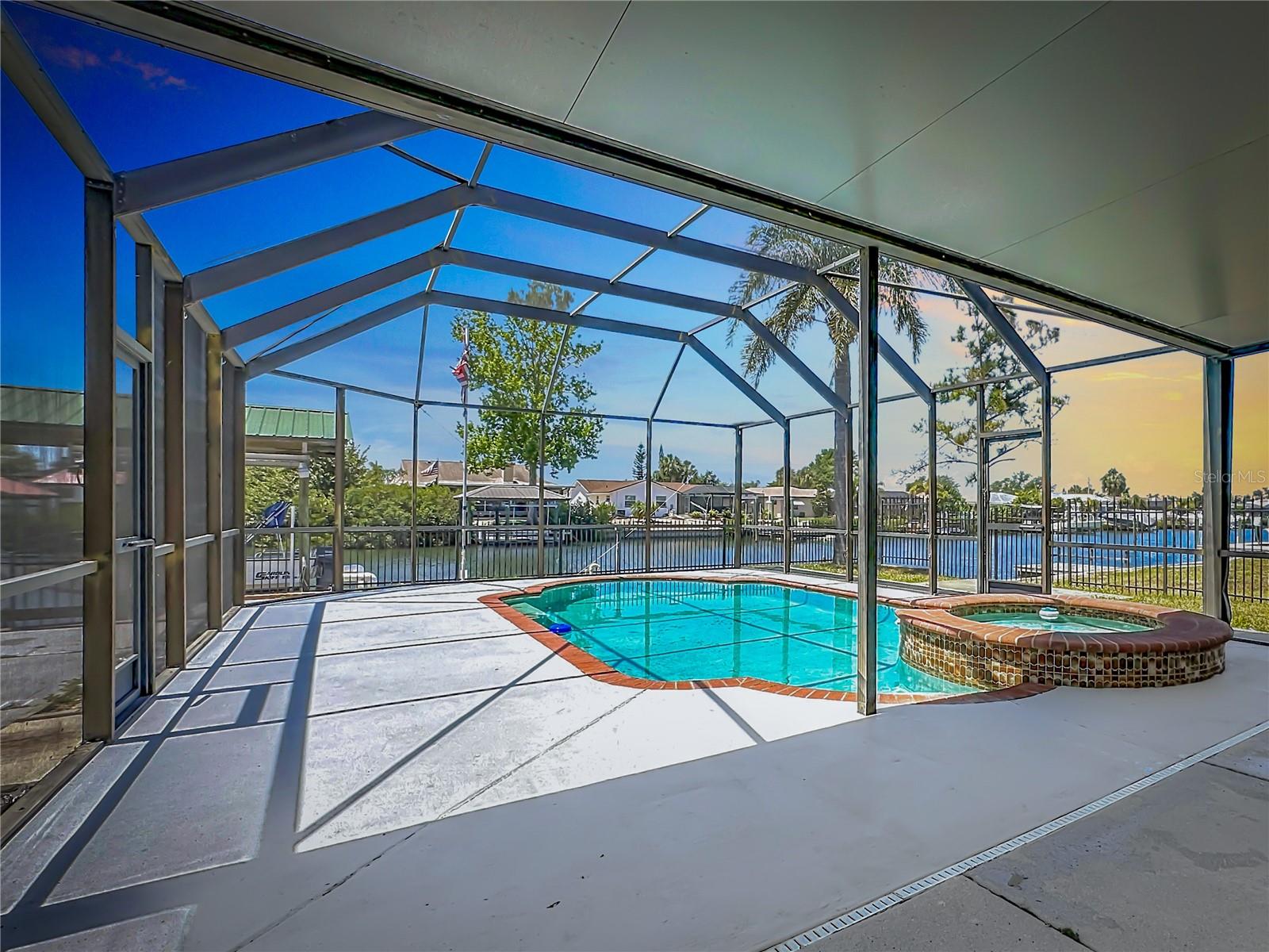 Image 13 of 99 For 624 Kingston Court