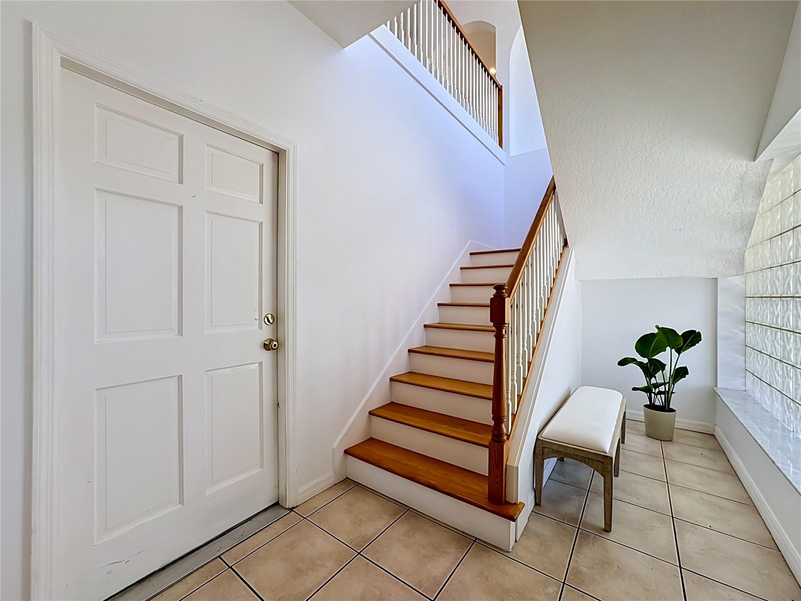 Image 14 of 99 For 624 Kingston Court